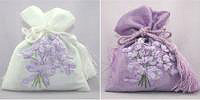Drawstring Bag (white, mauve) filled with lavender